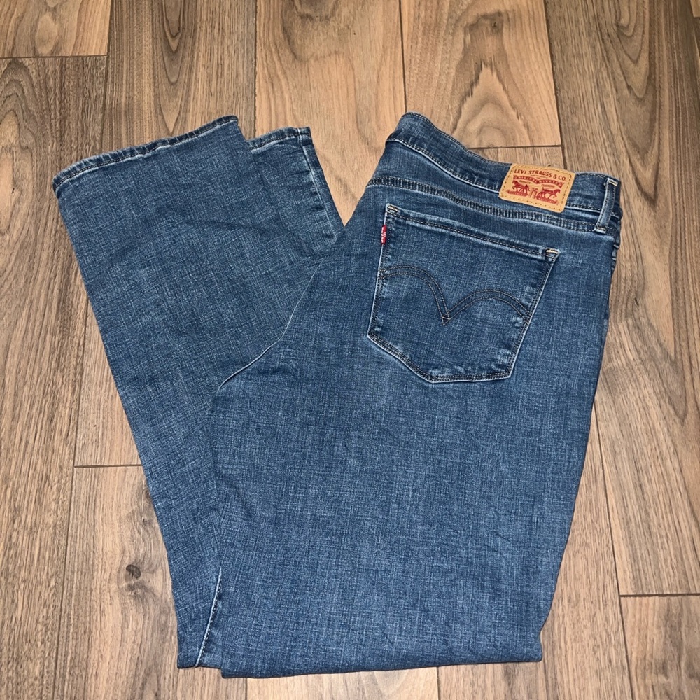 Levi's Denim Classic Straight Blue Jeans Medium Wash Zip-Fly